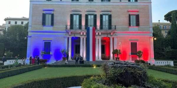  Fête Nationale à Villa Bonaparte. Rome Accueil y était !