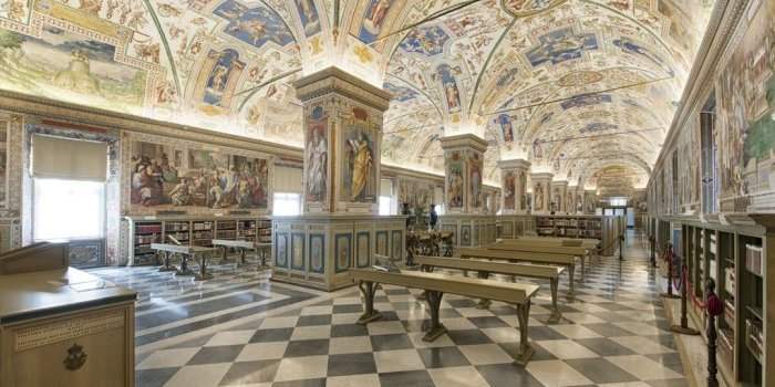 DES LIEUX EXCEPTIONNELS : LA BIBLIOTHEQUE DU VATICAN