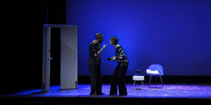  Spectacle de théâtre "La Porte à côté" de Fabrice Roger-Lacan 