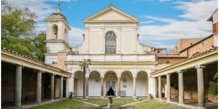 DES LIEUX INCONTOURNABLES : La Basilique Saint Clément ou un voyage dans le temps