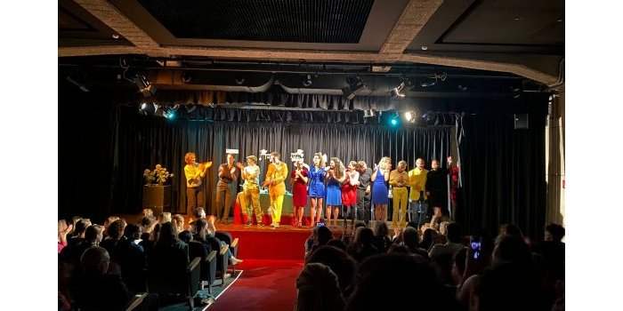 Cours de théâtre pour adultes, ado et enfants
