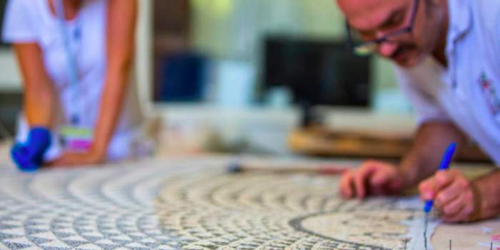 DES LIEUX EXCEPTIONNELS : le laboratoire de restauration des mosaïques du Vatican